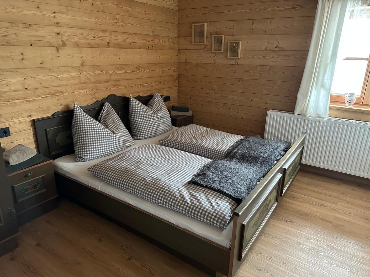 Hotel Peer Alm Navis Esterno foto