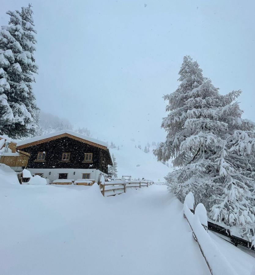 Hotel Peer Alm Navis Esterno foto