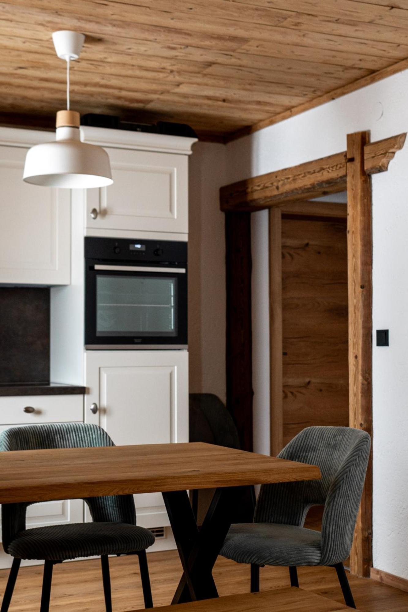 Hotel Peer Alm Navis Esterno foto