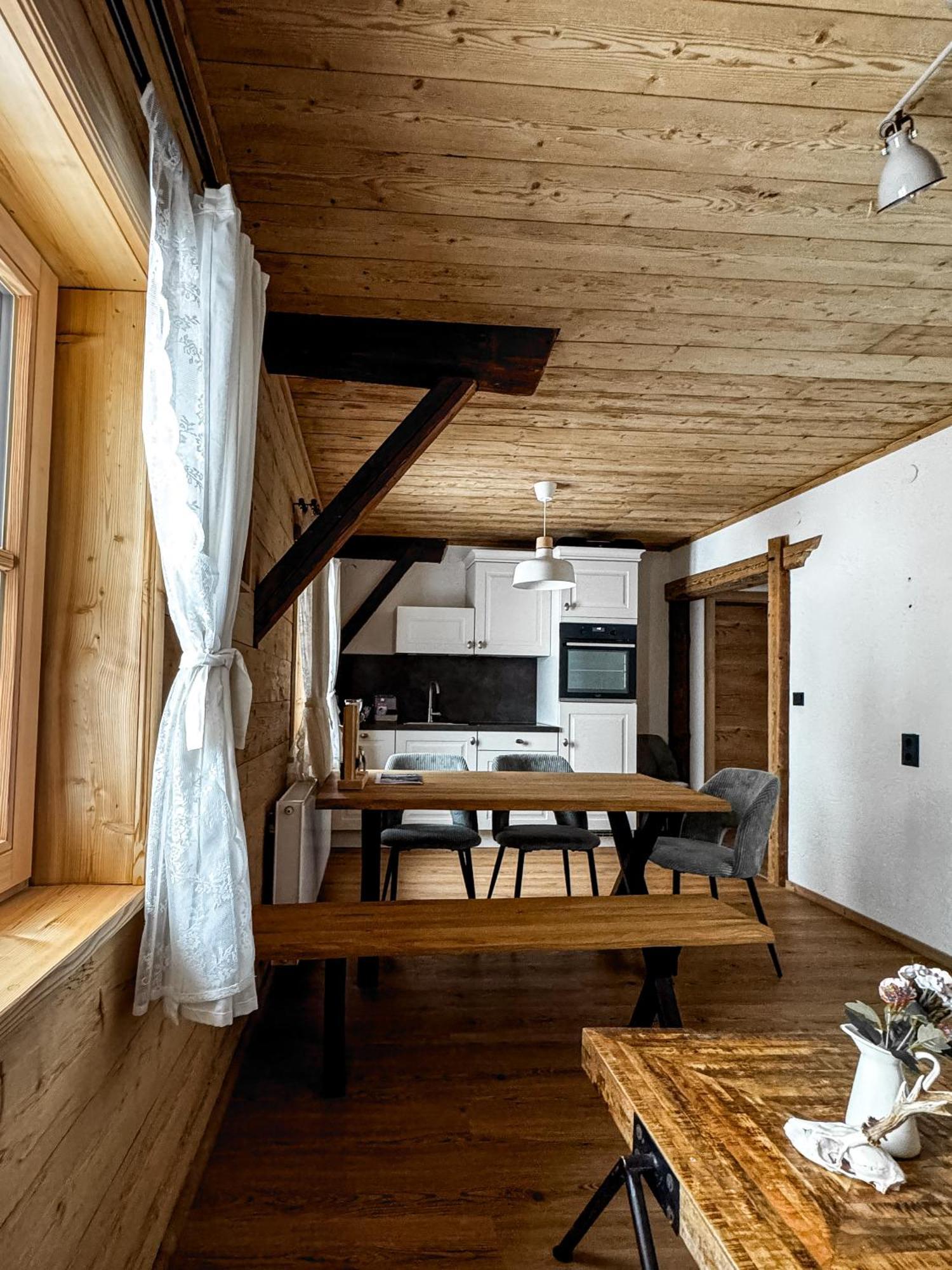 Hotel Peer Alm Navis Esterno foto