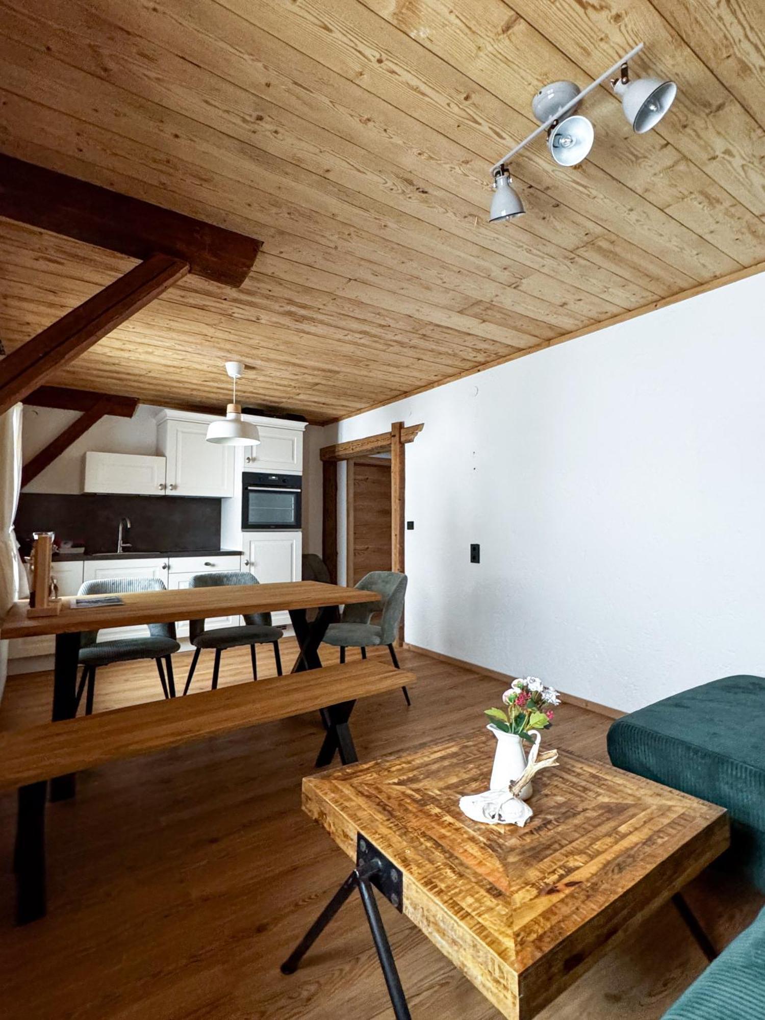 Hotel Peer Alm Navis Esterno foto