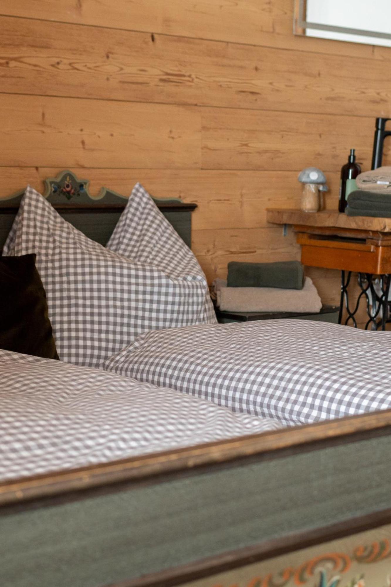 Hotel Peer Alm Navis Esterno foto