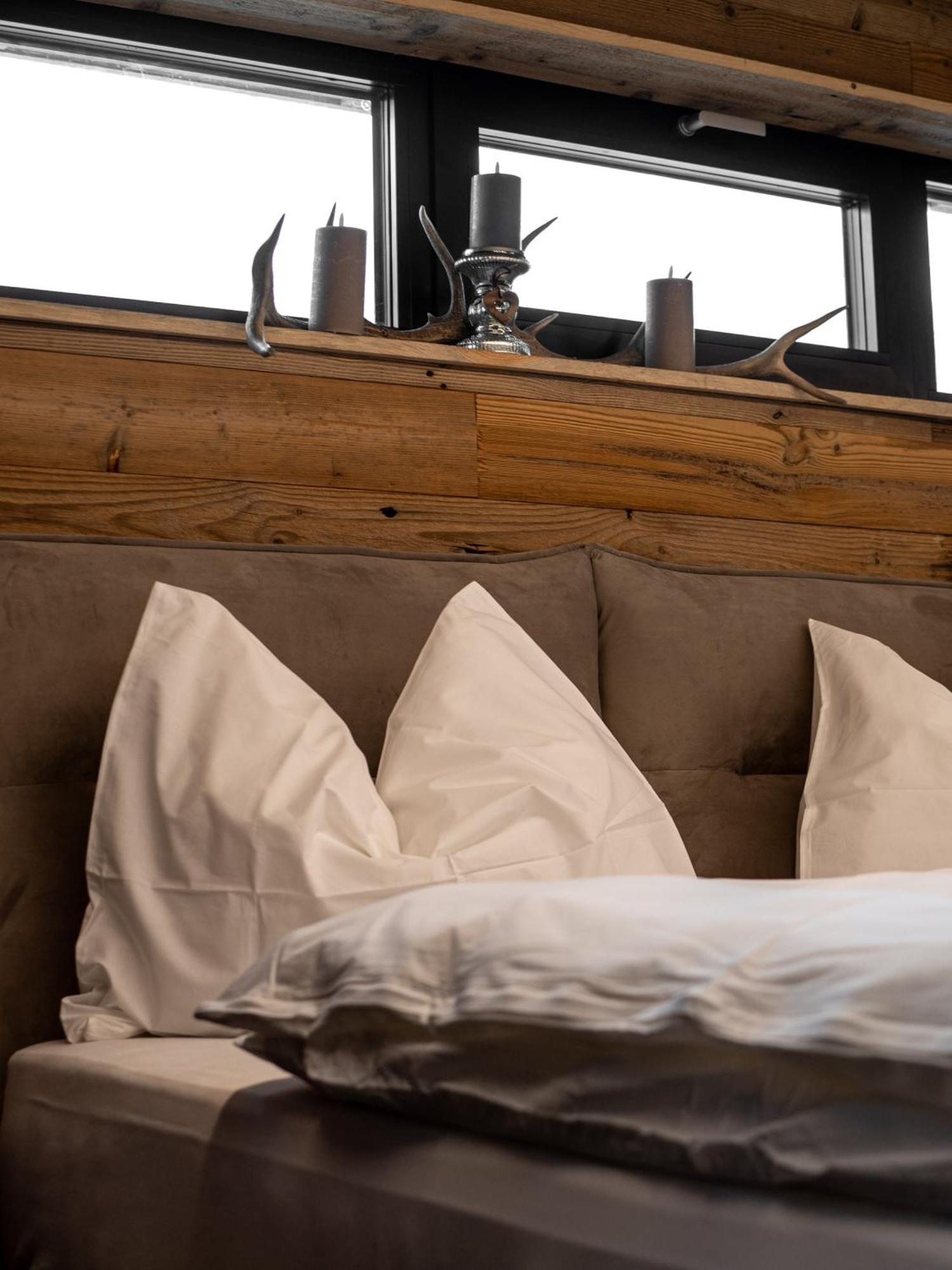 Hotel Peer Alm Navis Esterno foto
