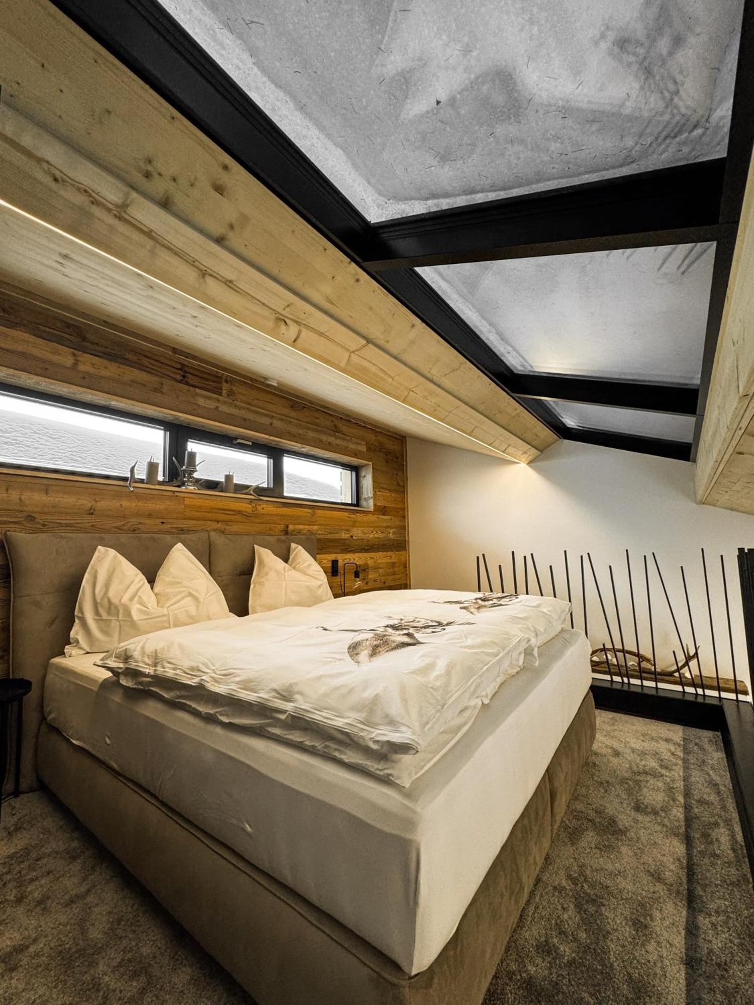 Hotel Peer Alm Navis Esterno foto