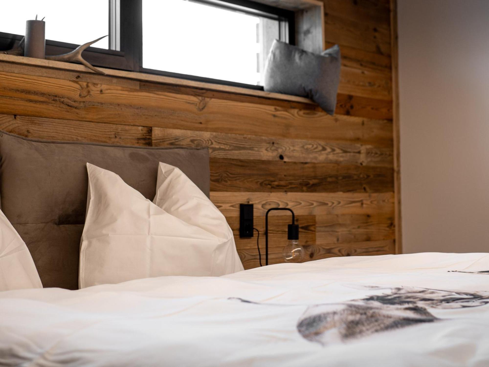 Hotel Peer Alm Navis Esterno foto