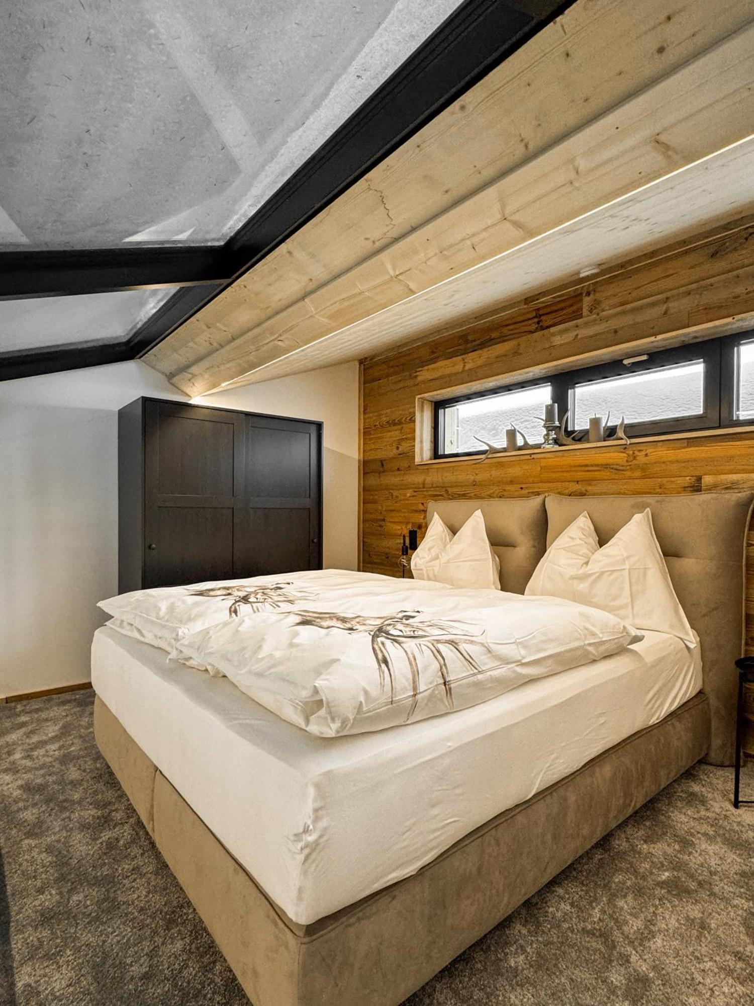 Hotel Peer Alm Navis Esterno foto