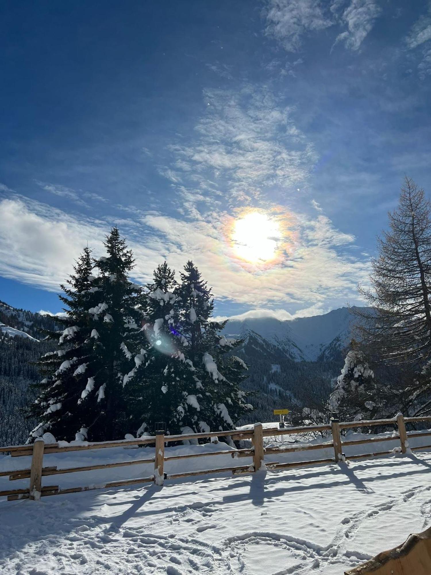Hotel Peer Alm Navis Esterno foto