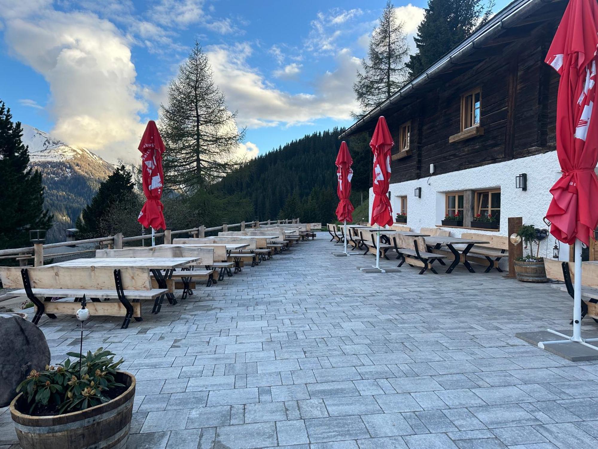 Hotel Peer Alm Navis Esterno foto