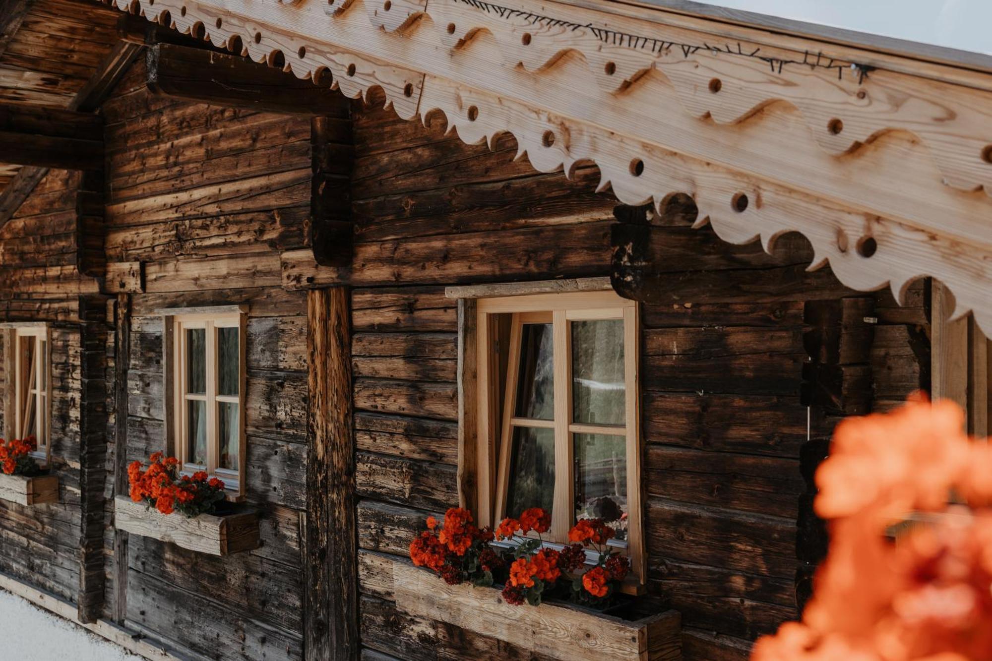 Hotel Peer Alm Navis Esterno foto